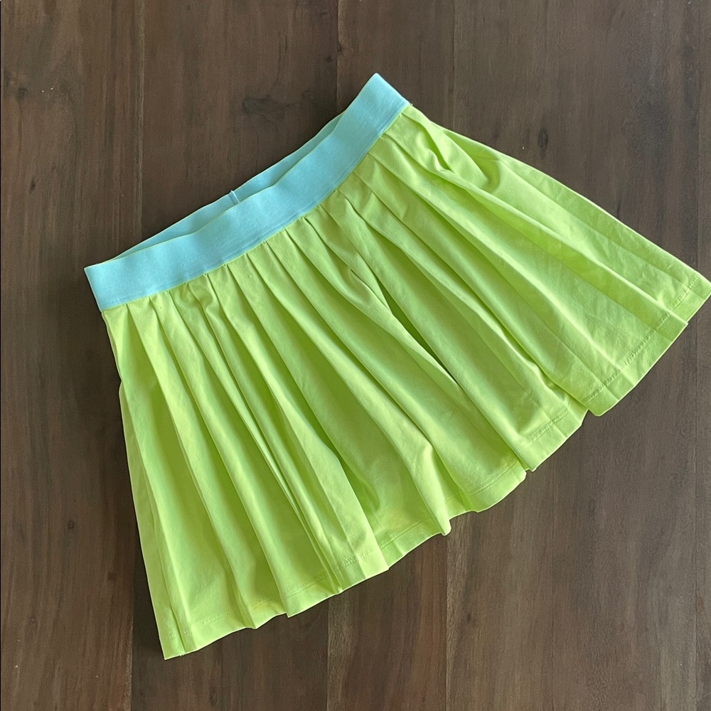 Athleta Girl Pleat Perfecf Skort size 12